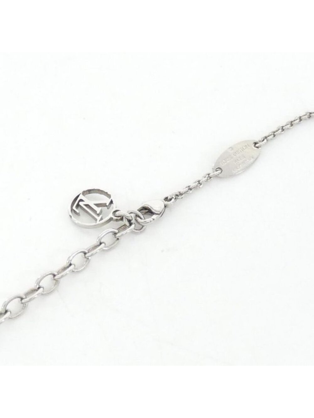 ★SOLD★ Louis Vuitton Necklace Essential - Picture 6 of 7